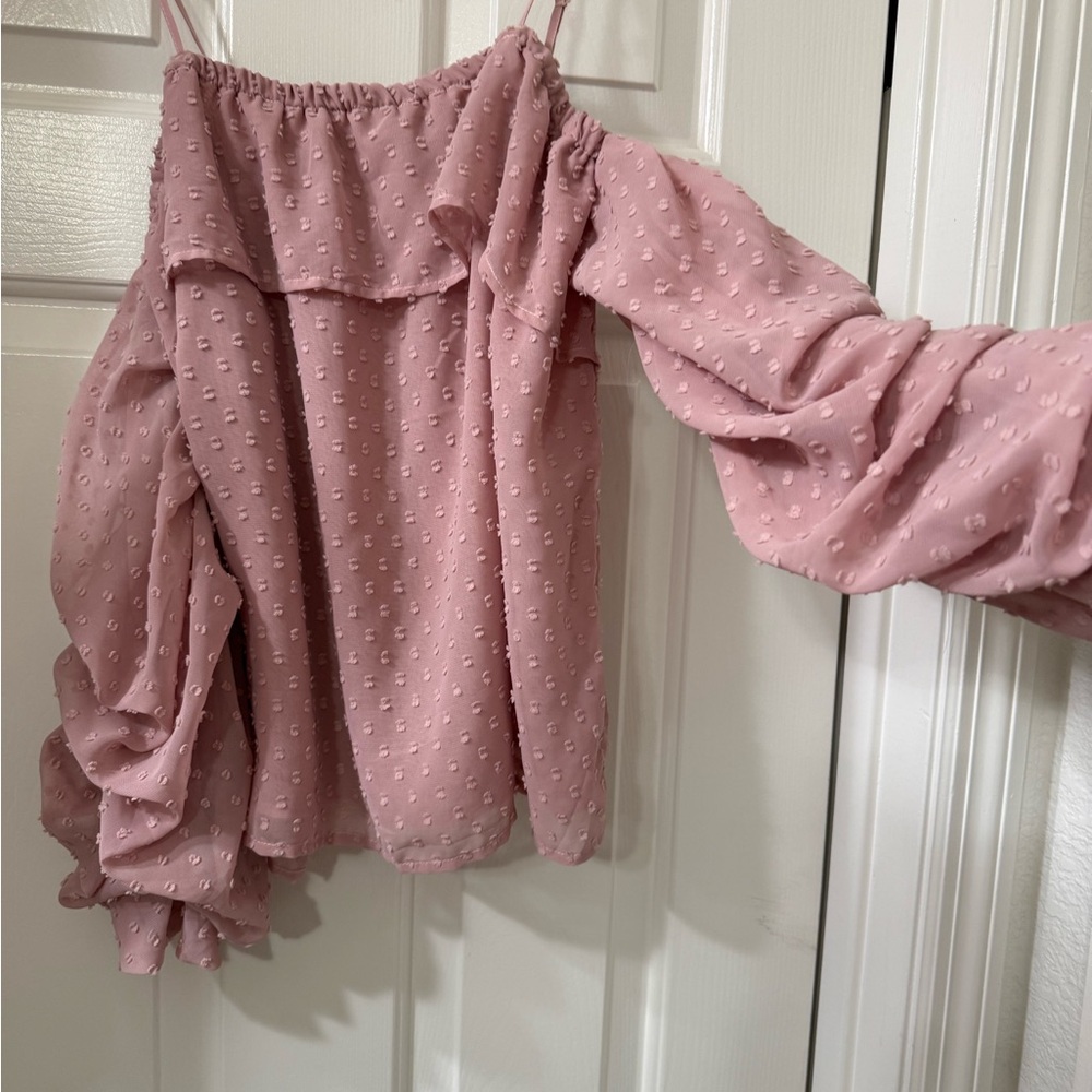Charlotte Russe Pink Textured Sleeveless Top with Ruffle Sleeves - size M